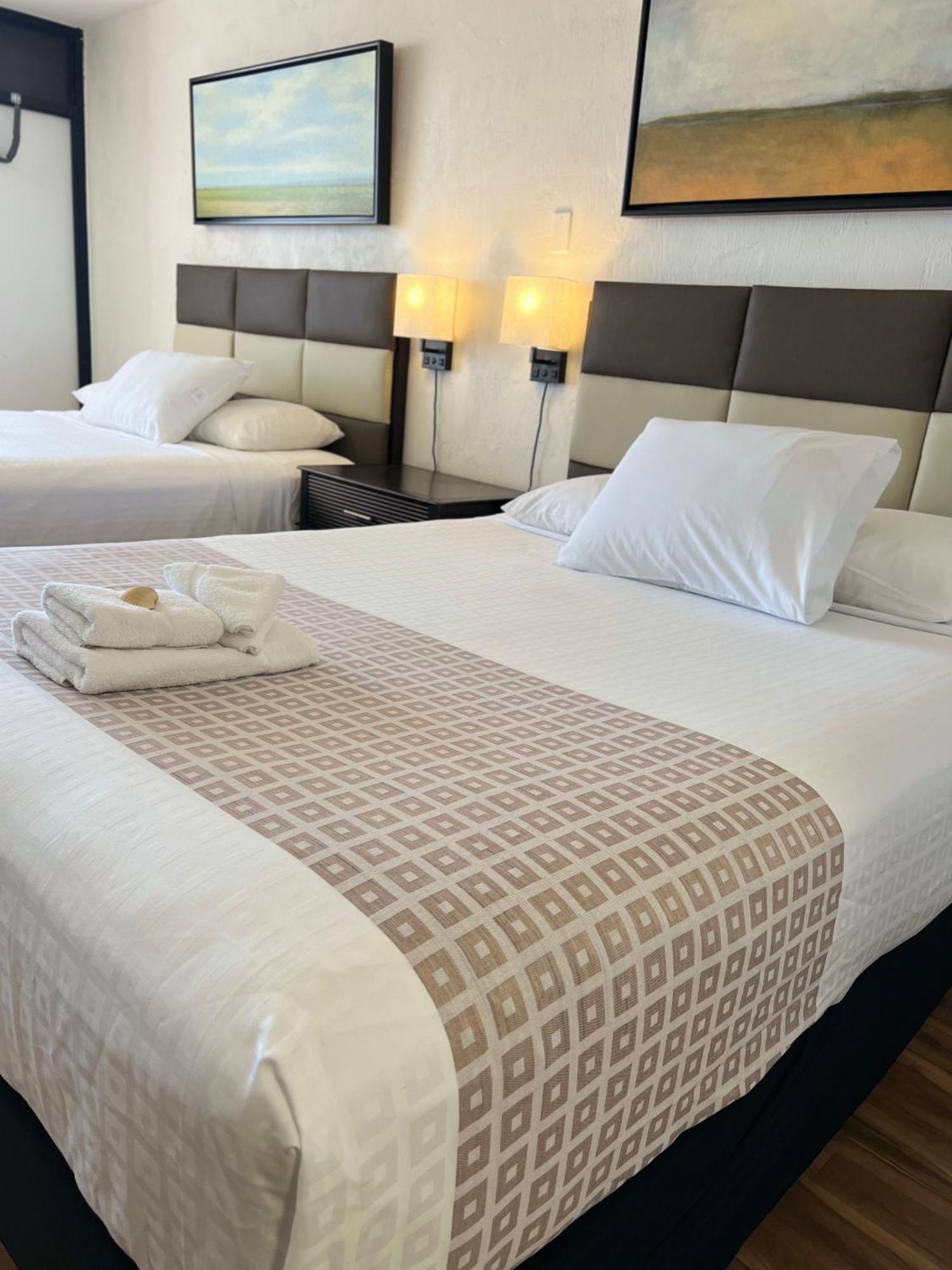 Flamingo Inn Beachfront - Дейтона-Бич Экстерьер фото