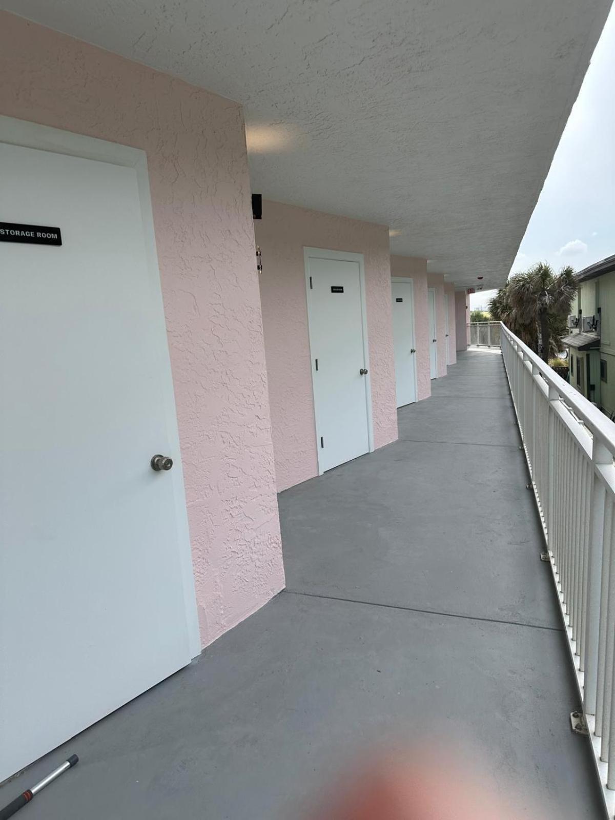 Flamingo Inn Beachfront - Дейтона-Бич Экстерьер фото