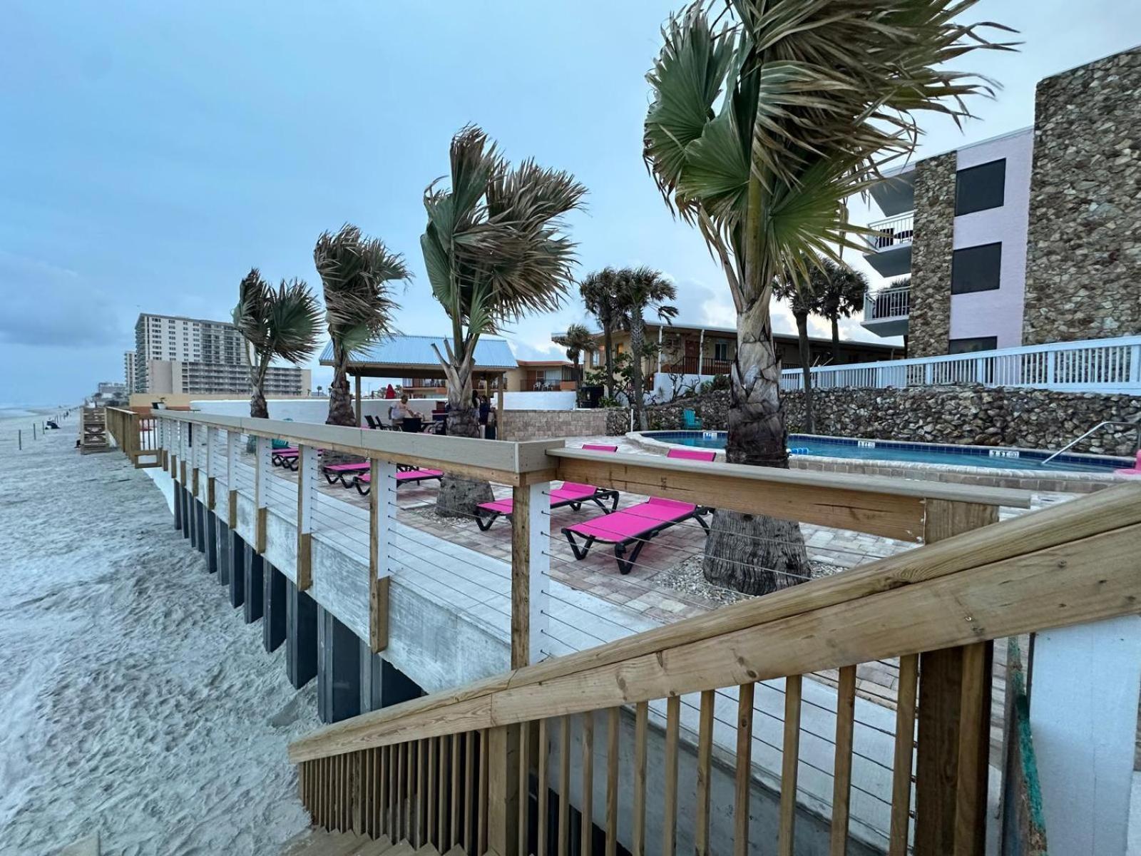 Flamingo Inn Beachfront - Дейтона-Бич Экстерьер фото