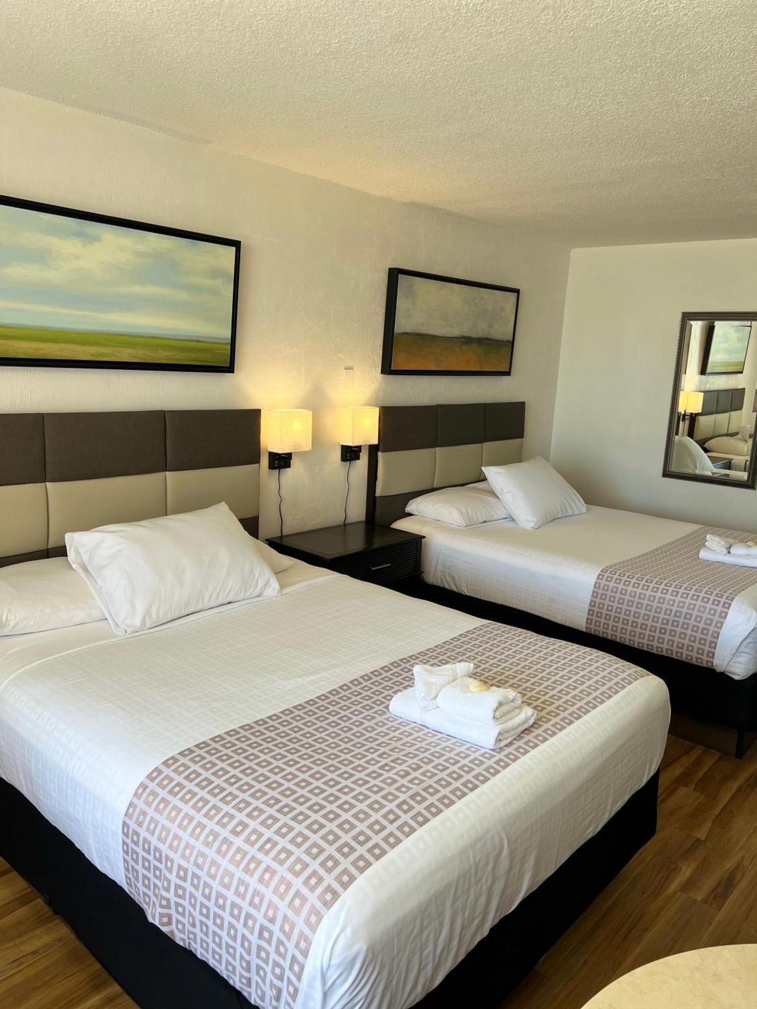 Flamingo Inn Beachfront - Дейтона-Бич Экстерьер фото