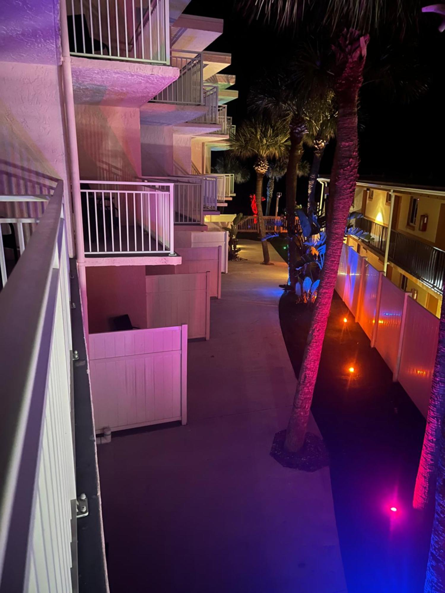 Flamingo Inn Beachfront - Дейтона-Бич Экстерьер фото