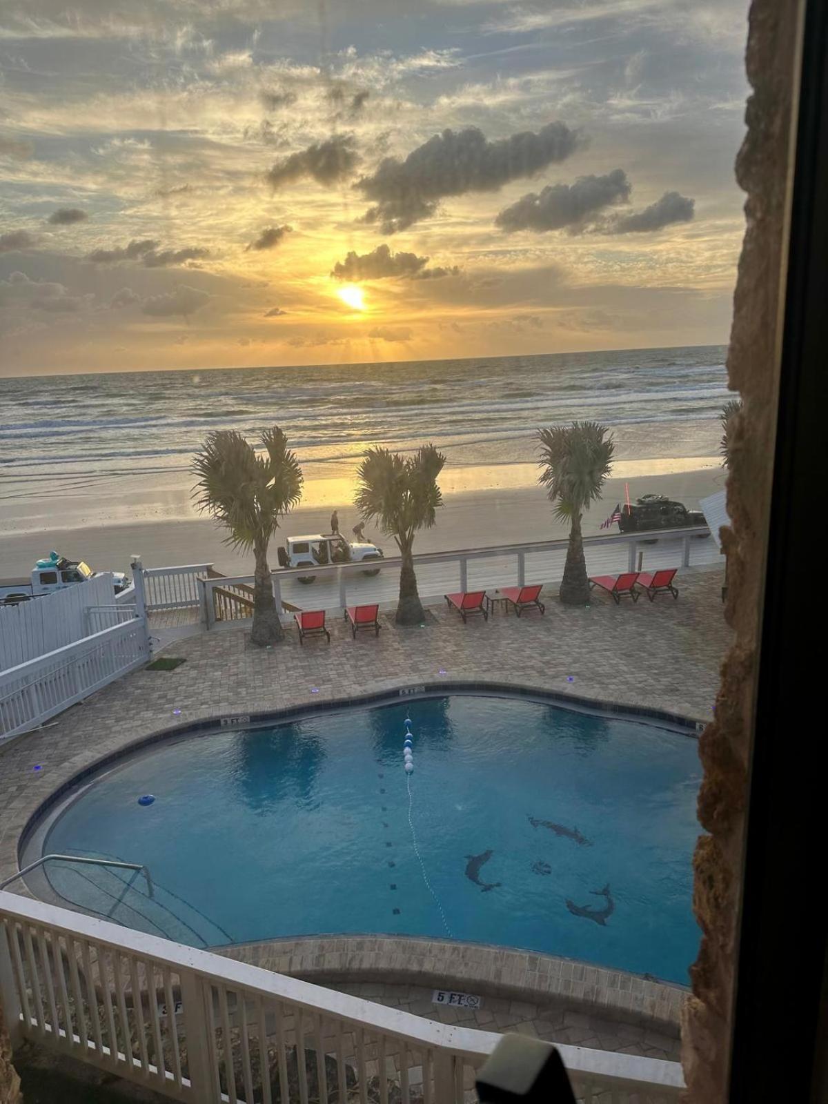 Flamingo Inn Beachfront - Дейтона-Бич Экстерьер фото